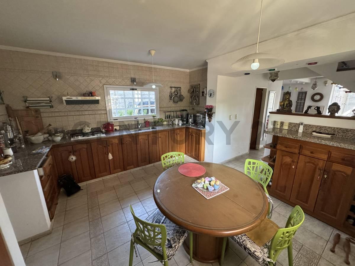 Foto de CASA EN VILLA ELISA CON CANCHA DE PADDEL, imagen 1