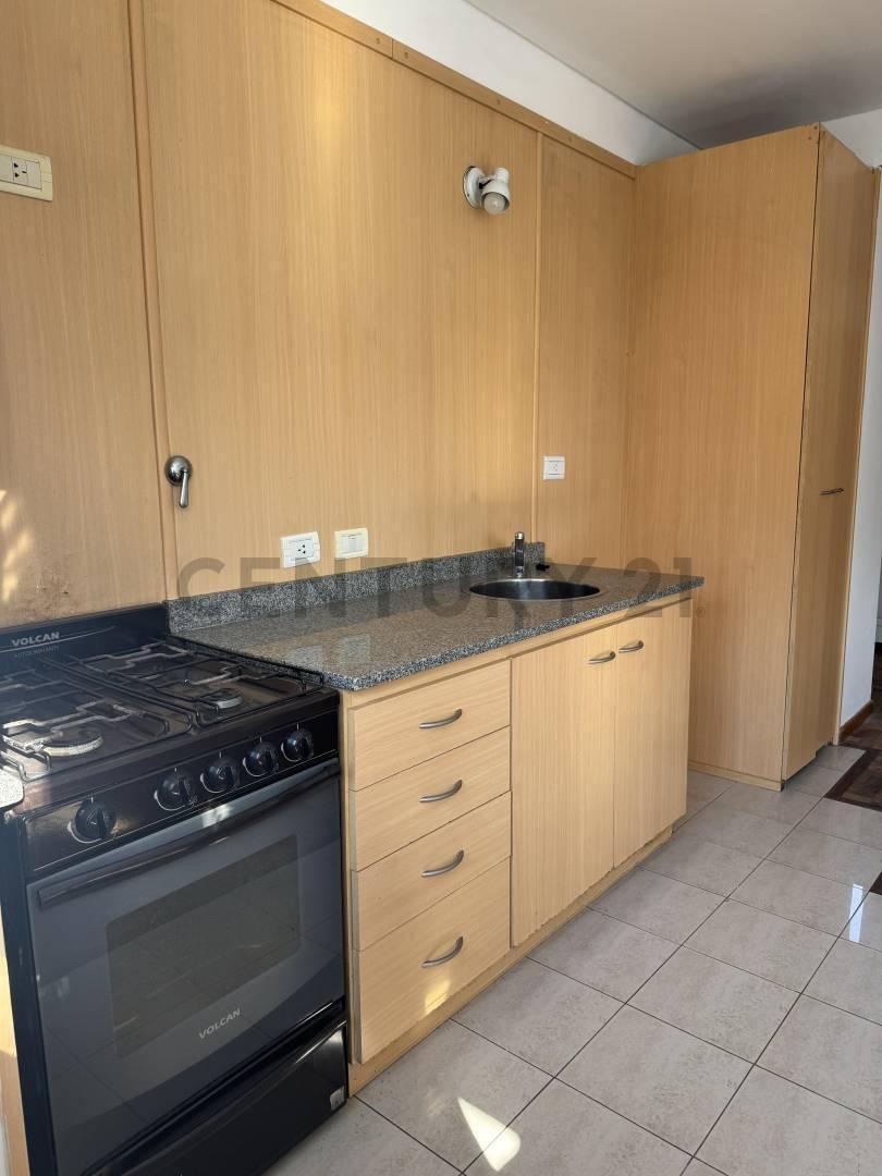 Foto de DEPARTAMENTO CON COCHERA EN DIAGONAL 78 e/ 3 y 57, imagen 3