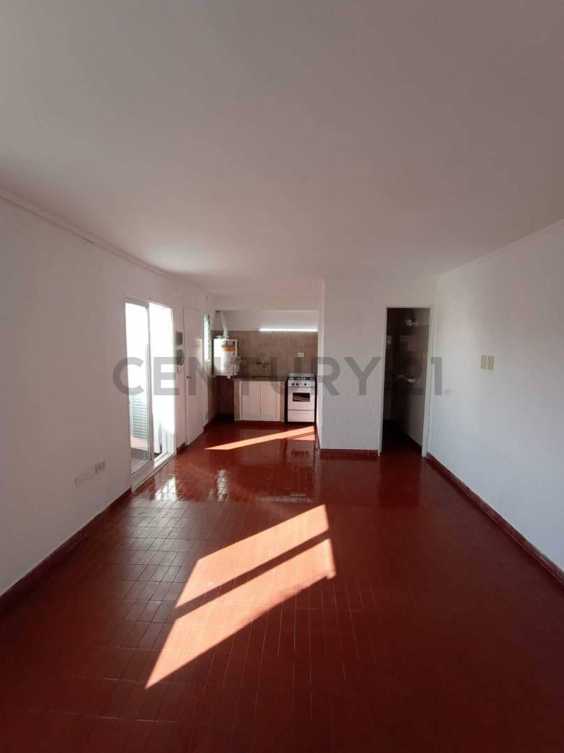 Foto de DEPARTAMENTO EN ALQUILER, LA PLATA, imagen 1