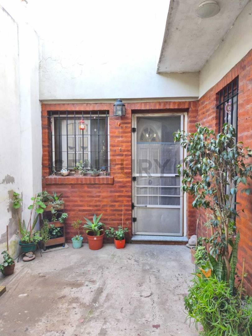 Foto de VENTA PH CON COCHERA, Al frente 37 N 74., imagen 2