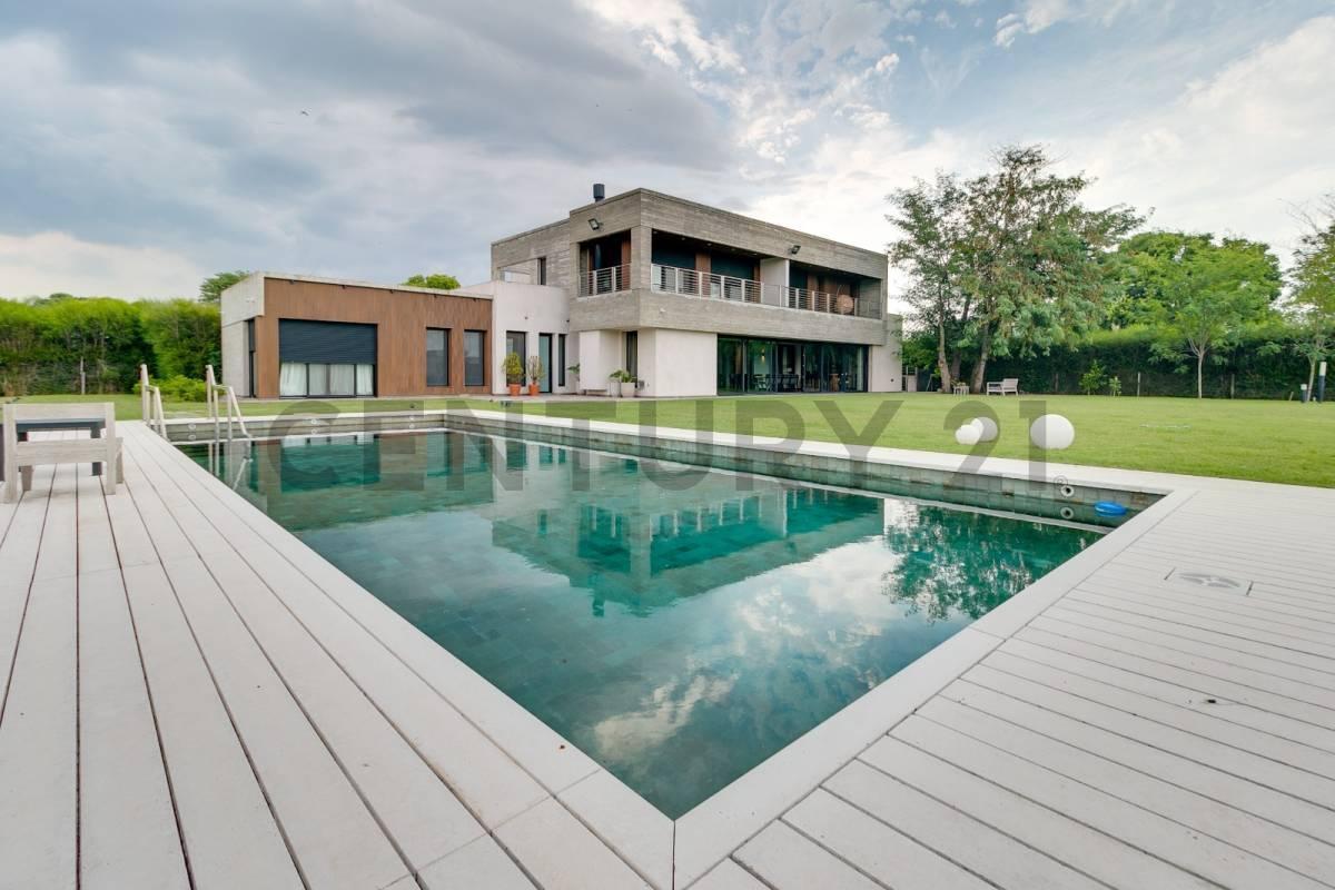 Foto de Casa de categoría en venta en Greenville Polo & Resort – 7 ambientes, imagen 1