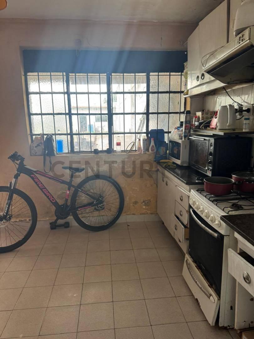Foto de CASA A RECICLAR EN VENTA LA PLATA, imagen 3