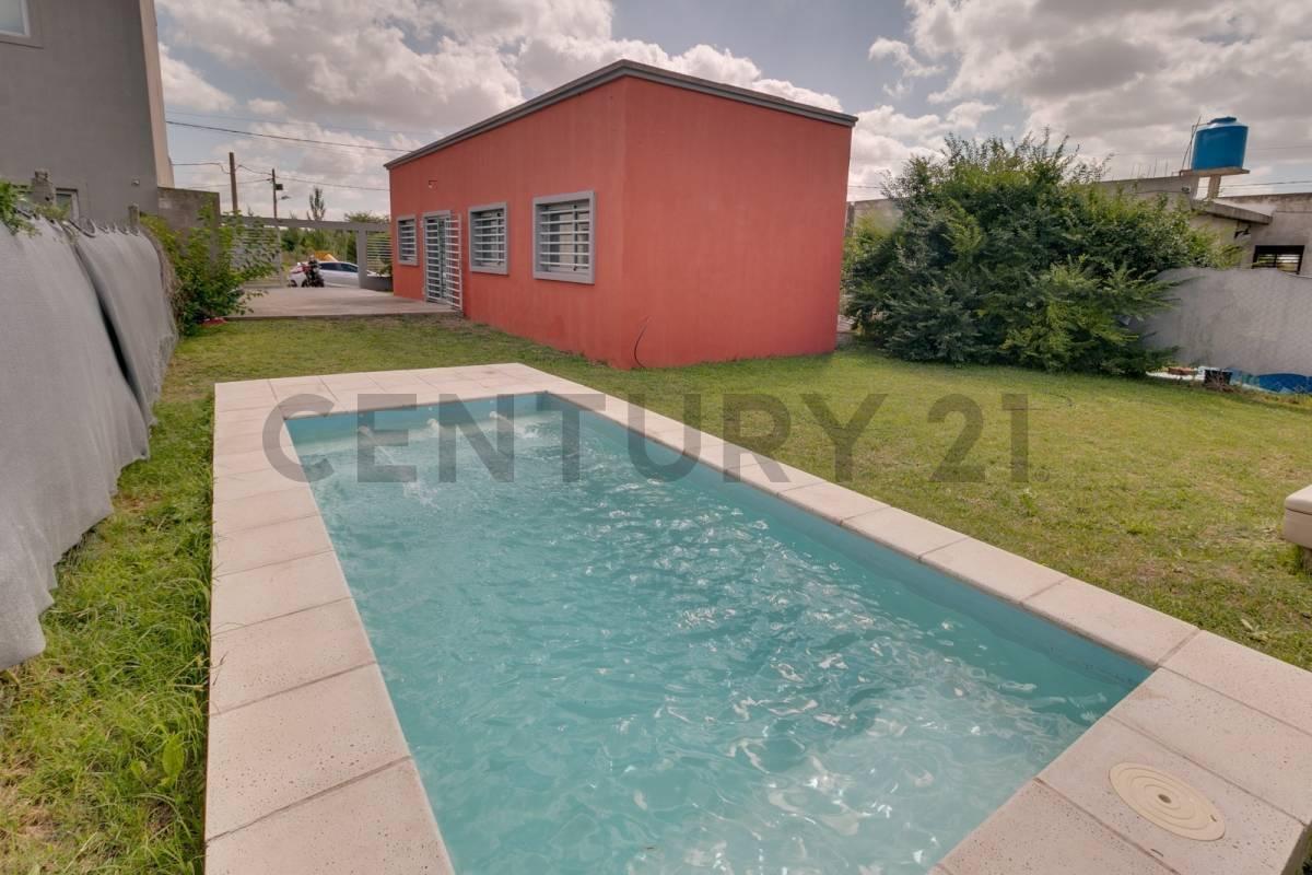 Foto de Venta casa de 2 dormitorios Villa Elisa, imagen 1