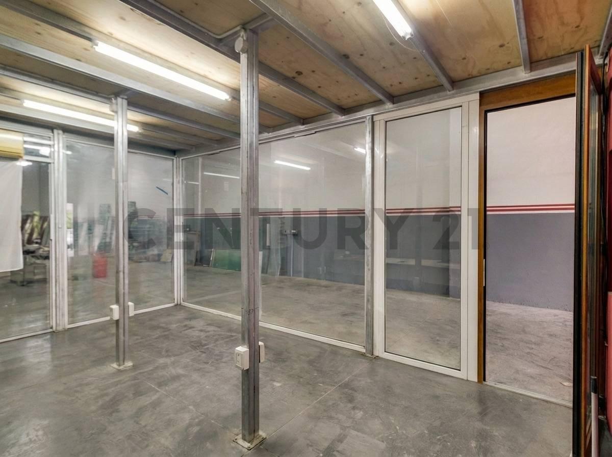 Foto de Galpón en venta , La Plata., imagen 2