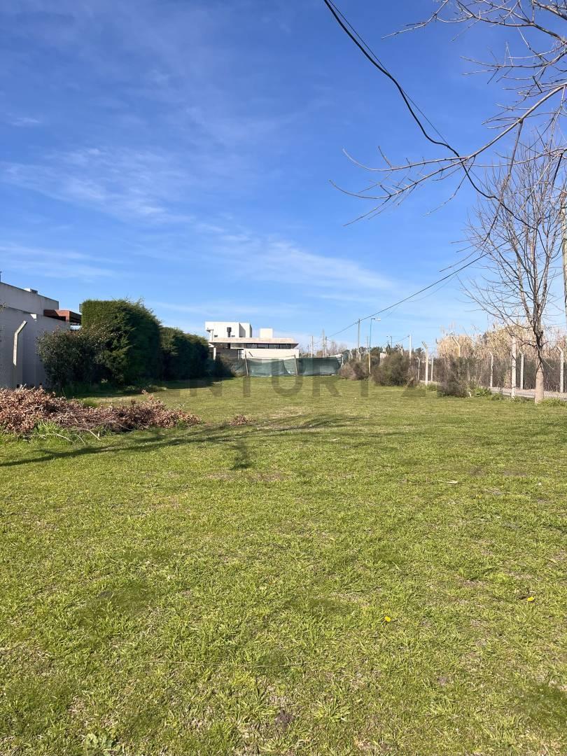 Foto de Terreno en venta BARRIO LOS SAUCES, GORINA - zona de expansión, imagen 1