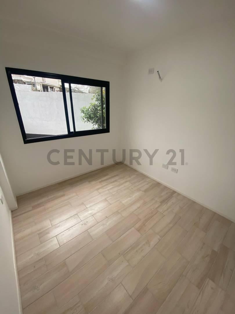 Foto de Venta Departamento 1 Dormitorio Diag 74 n1051 e 6 y 42, imagen 4