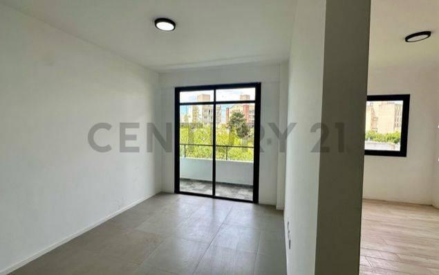 Foto de Venta Departamento 1 Dormitorio Diag 74 n1051 e 6 y 42, imagen 1