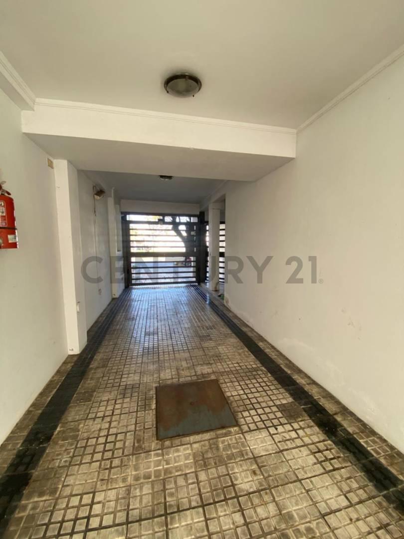 Foto de Departamento venta la plata 1 dormitorio 65 e Diagonal 79 y 119, imagen 3