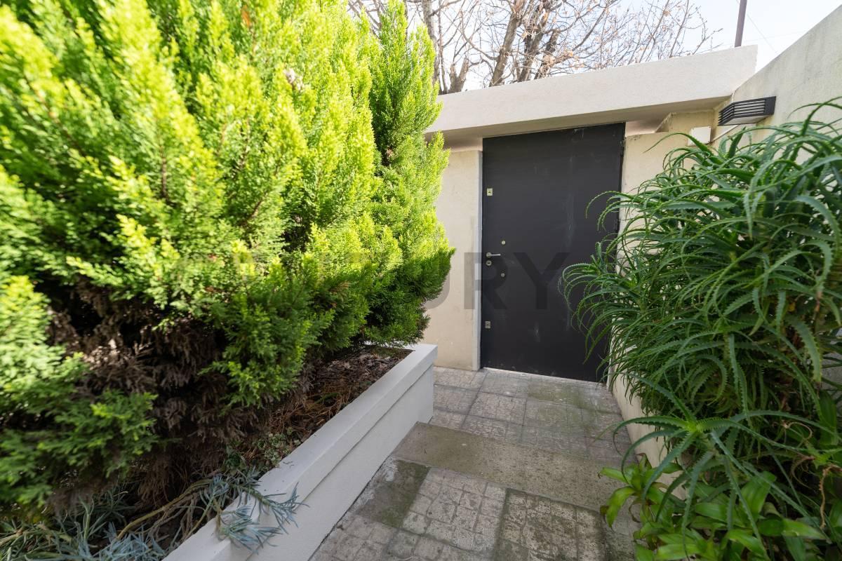 Foto de casa en venta de 3 dormitorios Tolosa apta banco nacion, imagen 1