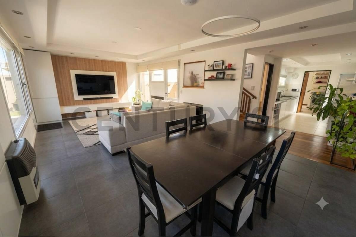 Foto de casa en venta de 3 dormitorios Tolosa apta banco nacion, imagen 4