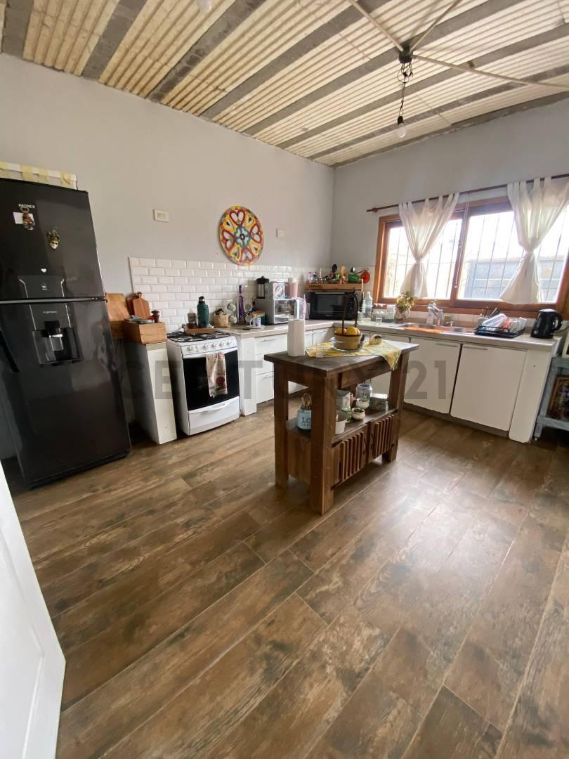 Foto de Venta de Casa en Sicardi 16 y 659, imagen 4