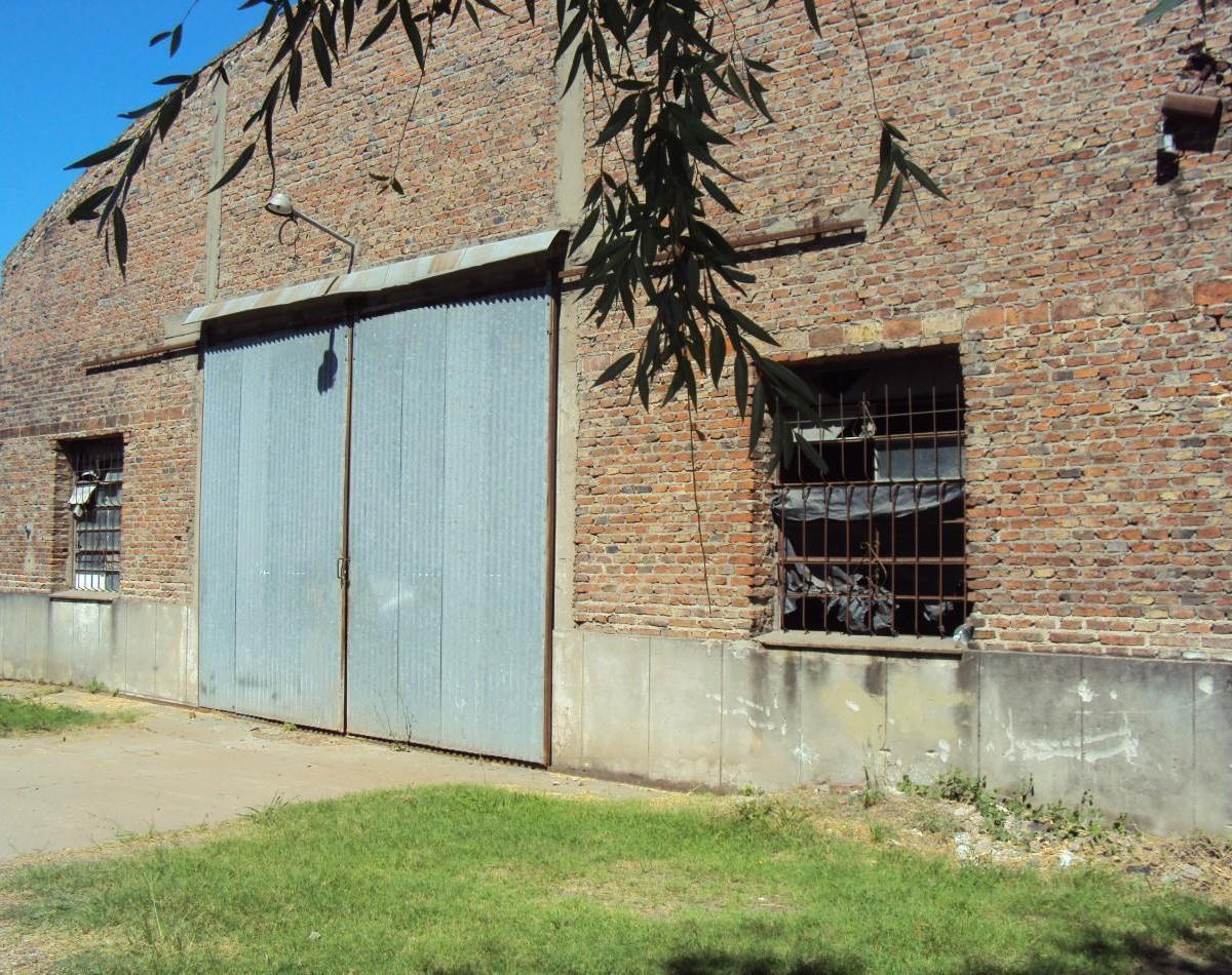 Galpon + Oficinas en Alquiler 4