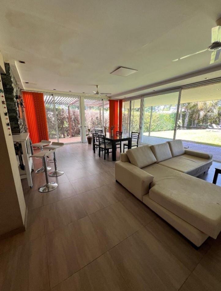 Casa Country Aires del Llano !!