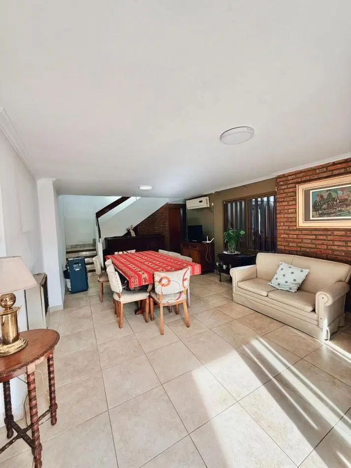 VENTA CASA EN AYACUCHO AL 100 3