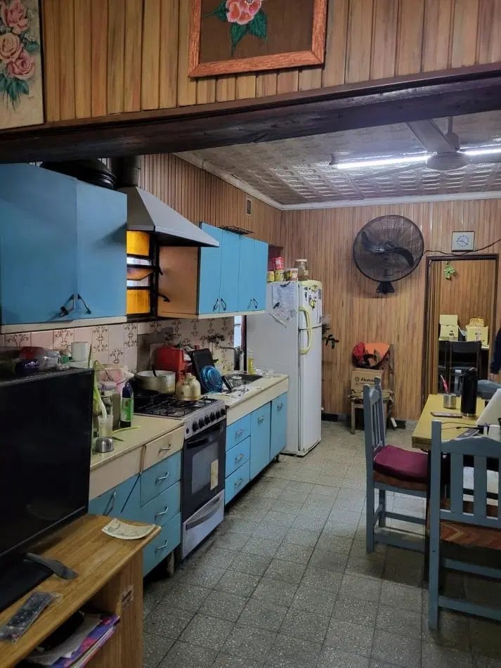 Galpon, Casa y Departamento a la venta. 8