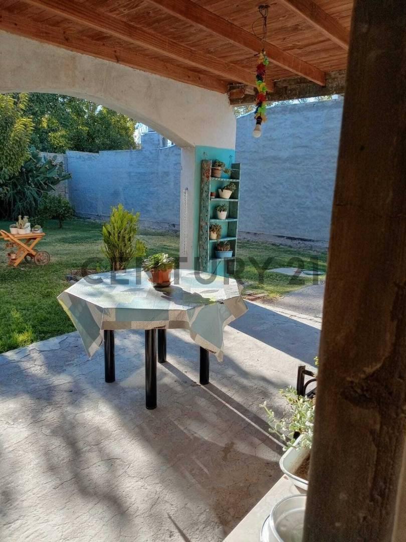 Venta - Casa 3 Dorm. - Plottier 2