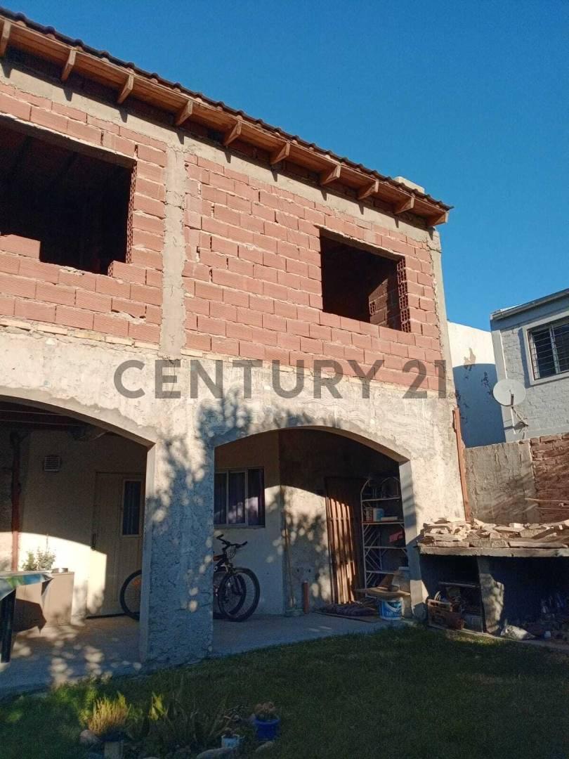 Foto de VENTA - CASA 3 DORMITORIOS - PLOTTIER, imagen 4