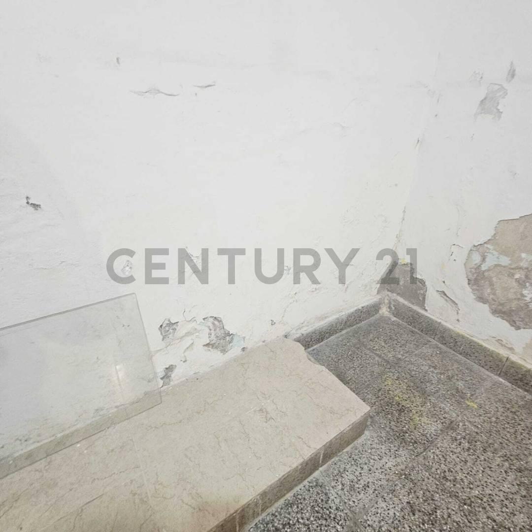 Foto de VENTA DUPLEX 3 DORMITORIOS + LOCAL COMERCIAL – NEUQUEN, imagen 5