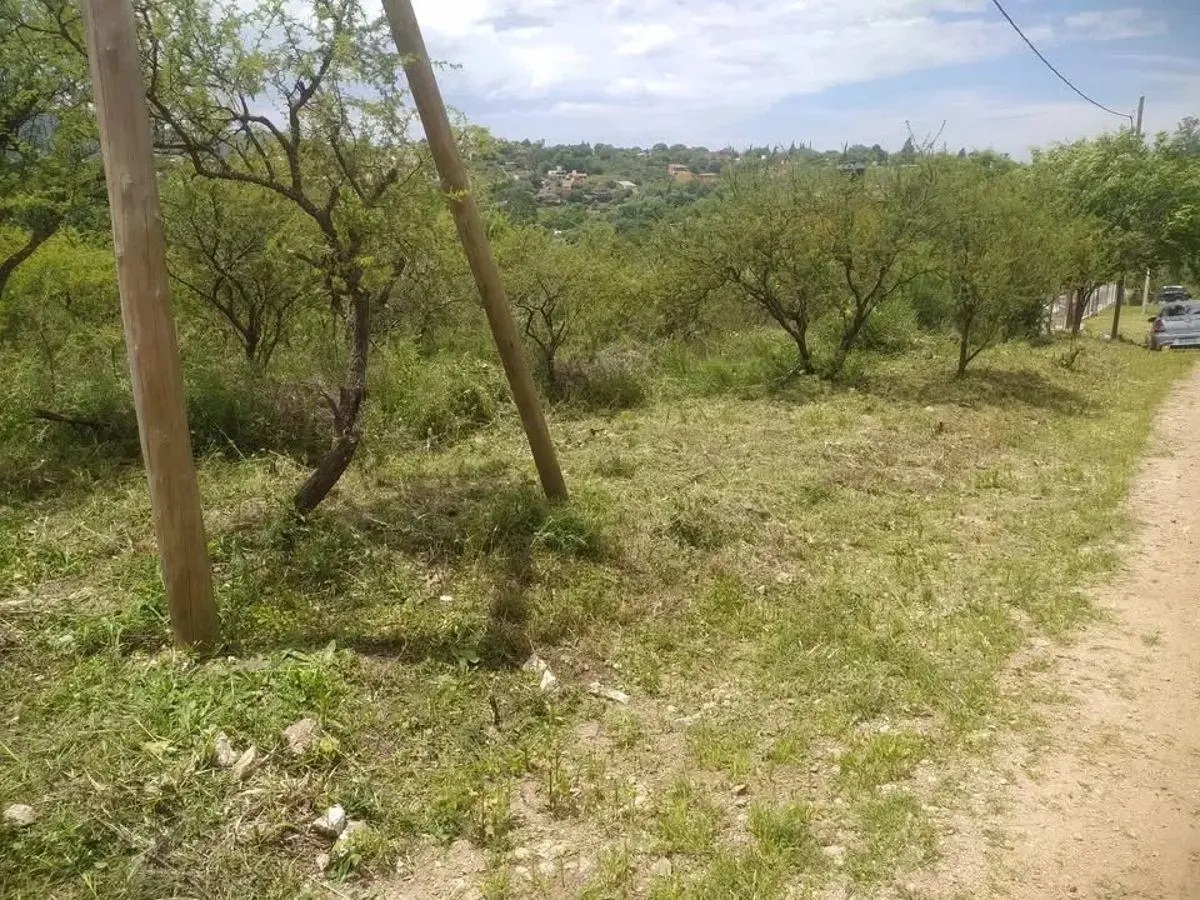 Terreno de 1307 m2 en venta en Bialet Massé 4