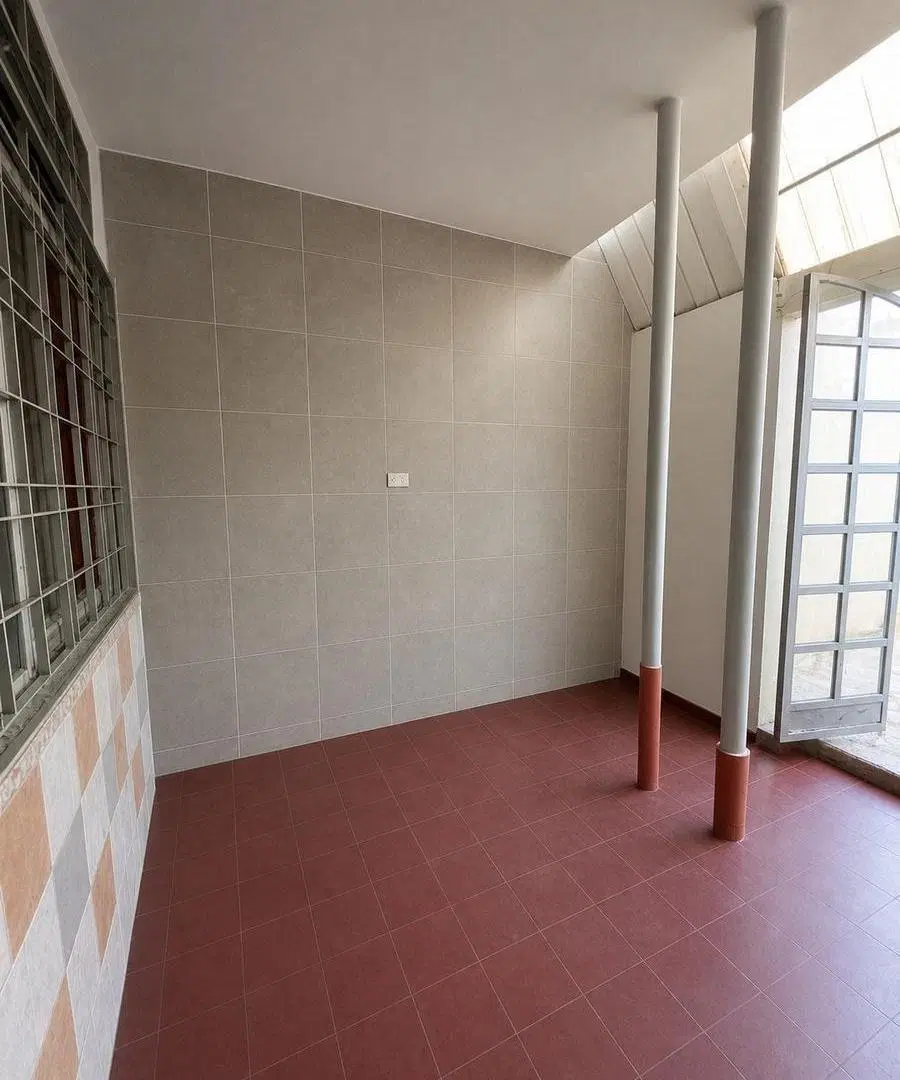 Oportunidad en Venta: Casa + Departamento Independiente (Ideal Renta o Gran Familia) 2