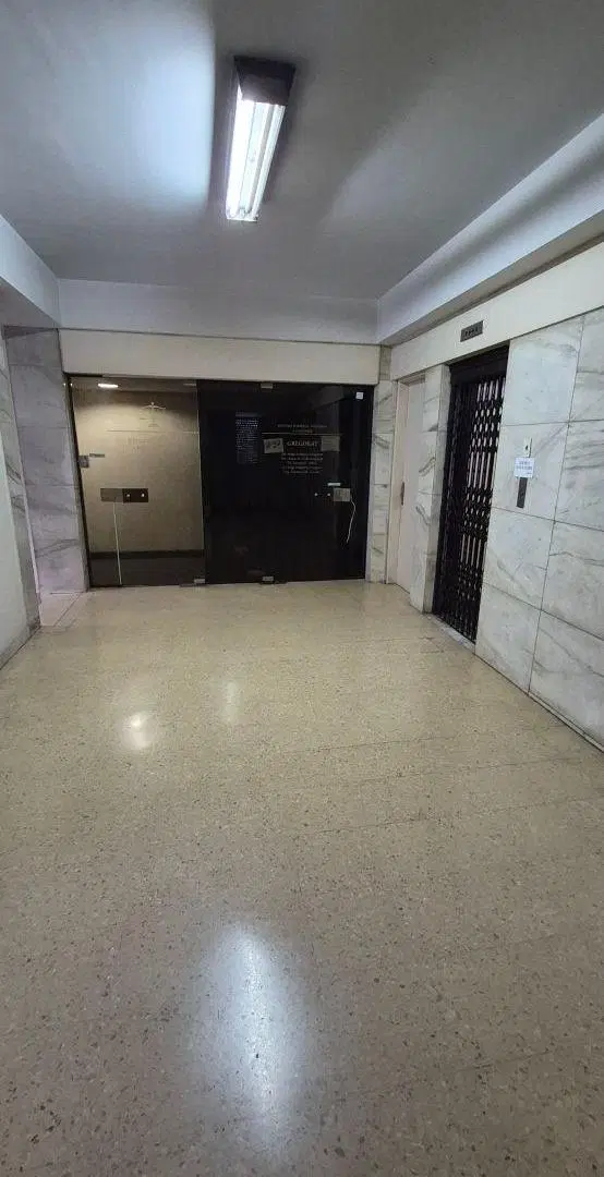Oficina comercial de 35 m² en alquiler en Centro 5