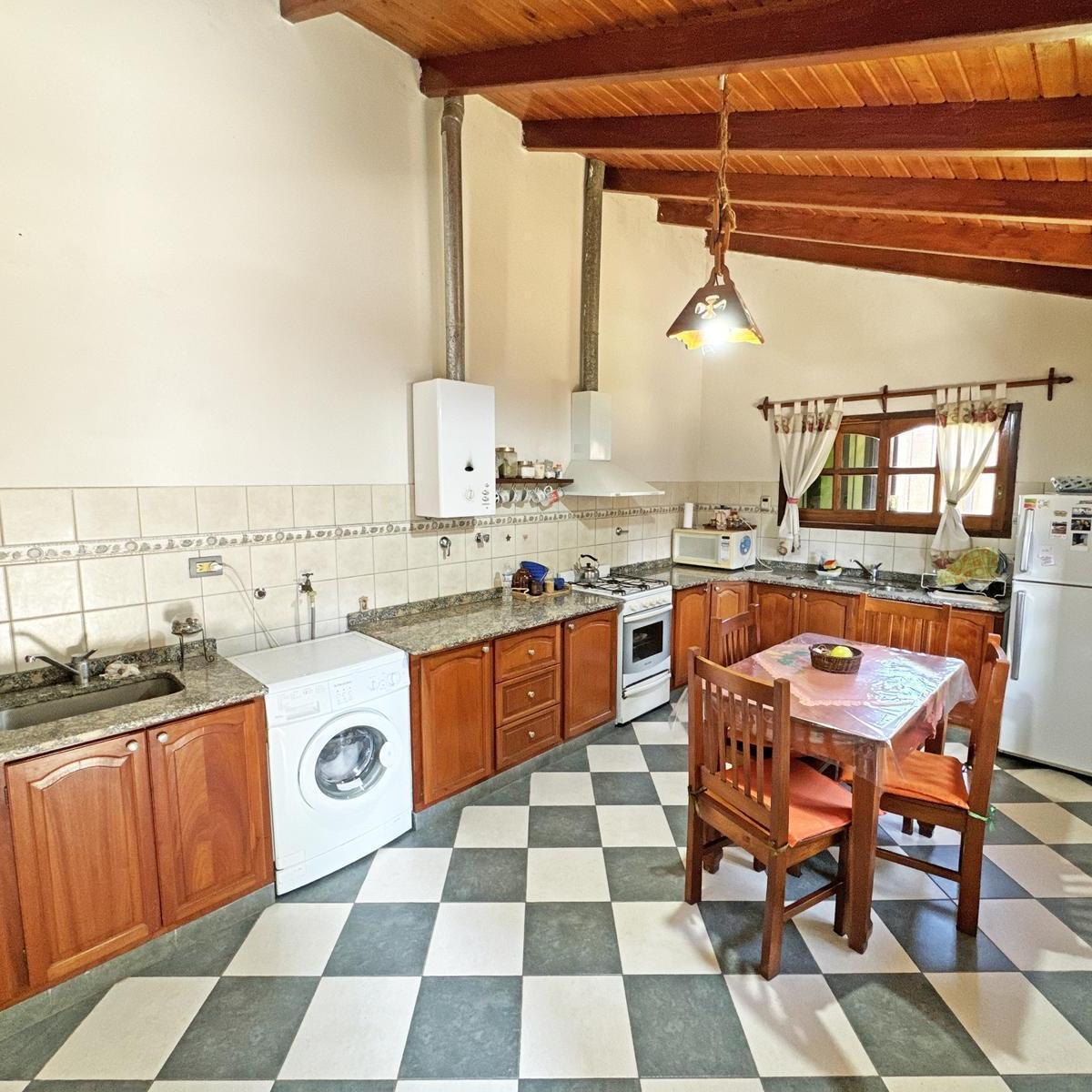 Casa en Capitan Bermudez 4