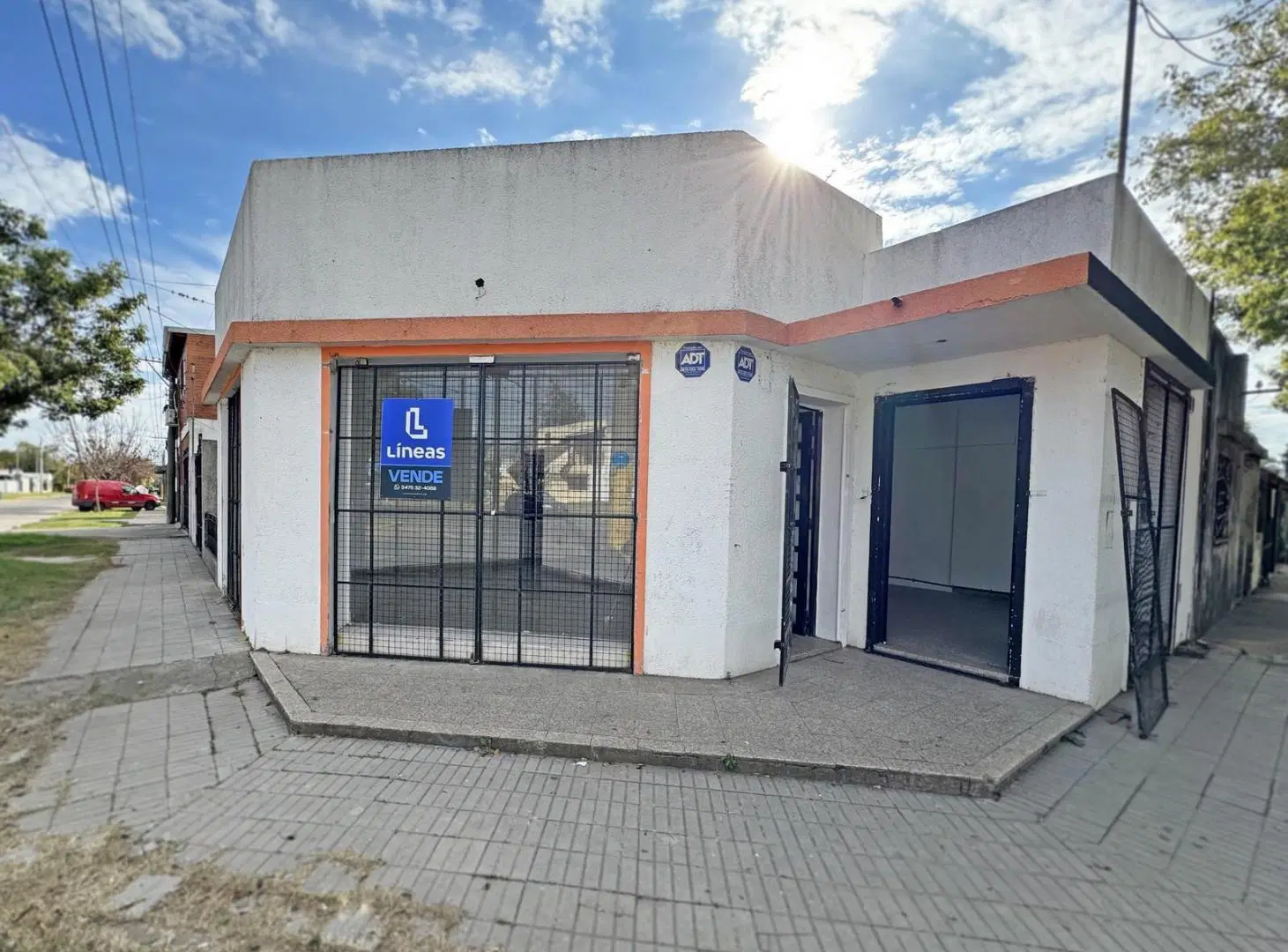 Vivienda + 2 Locales en venta 4
