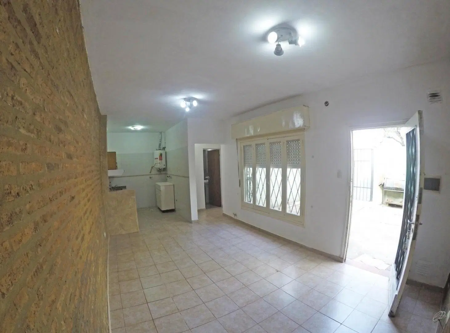 Vivienda + 2 Locales en venta 1