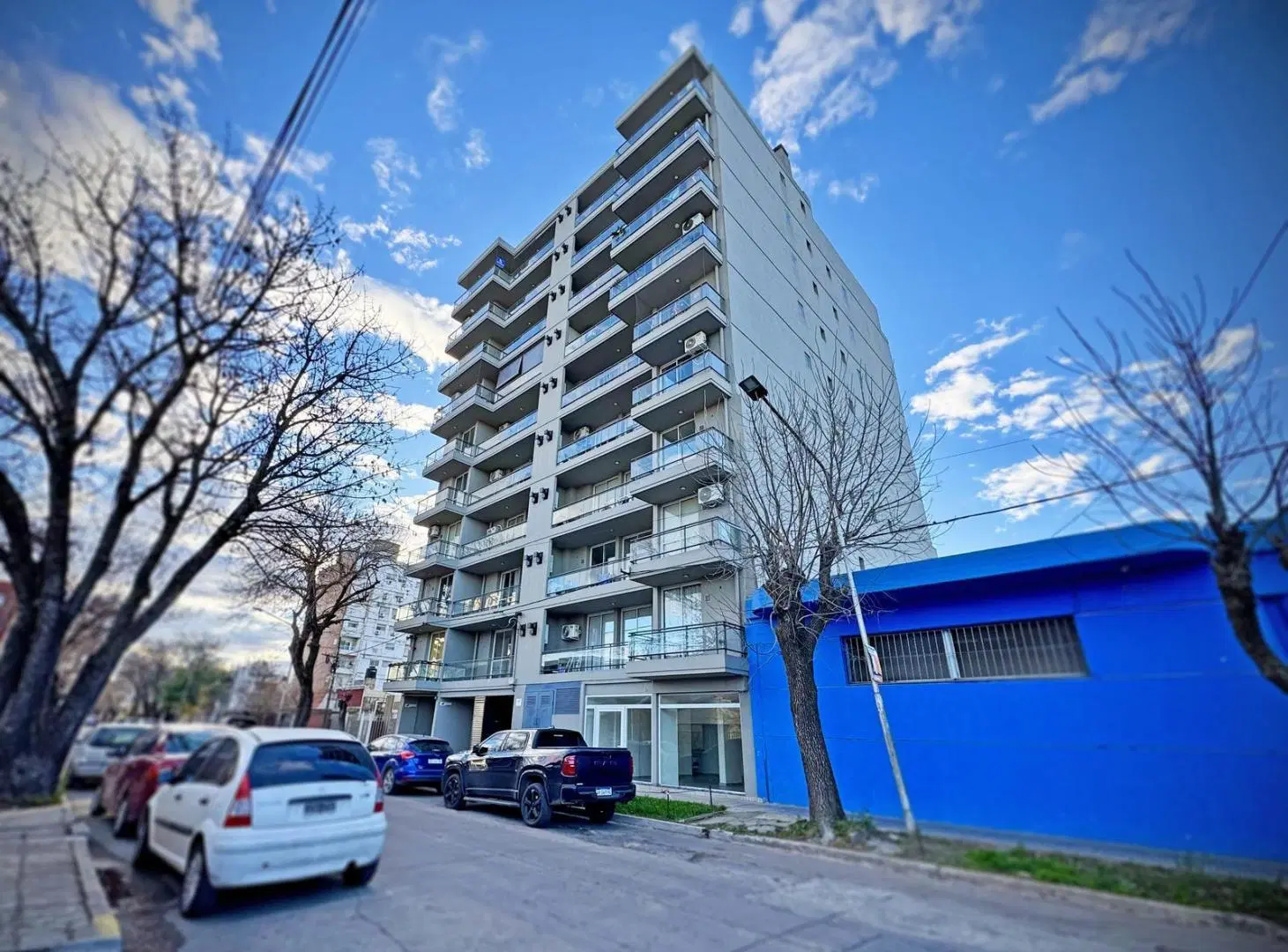 Departamento con cochera en venta 1