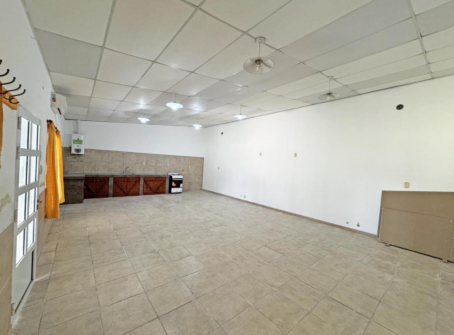 Foto de Salón en alquiler, imagen 3