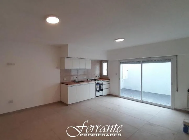 Departamento de Un Ambiente a Estrenar contrafrente 4