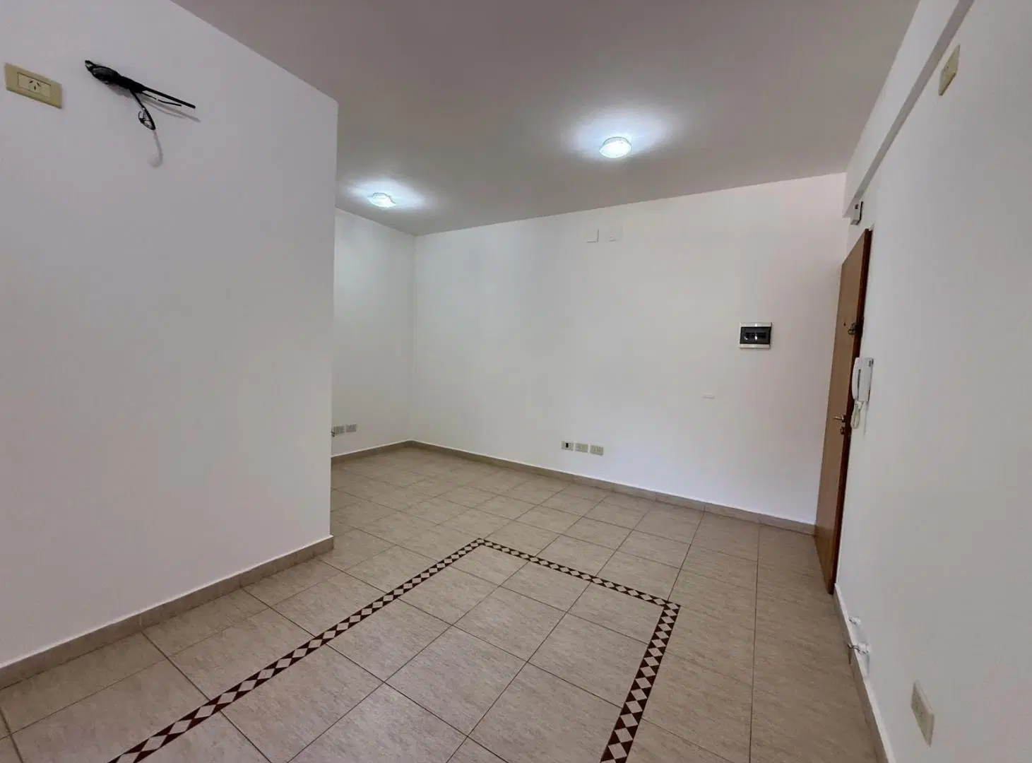 Departamento 2 ambientes con cochera Banfield 4