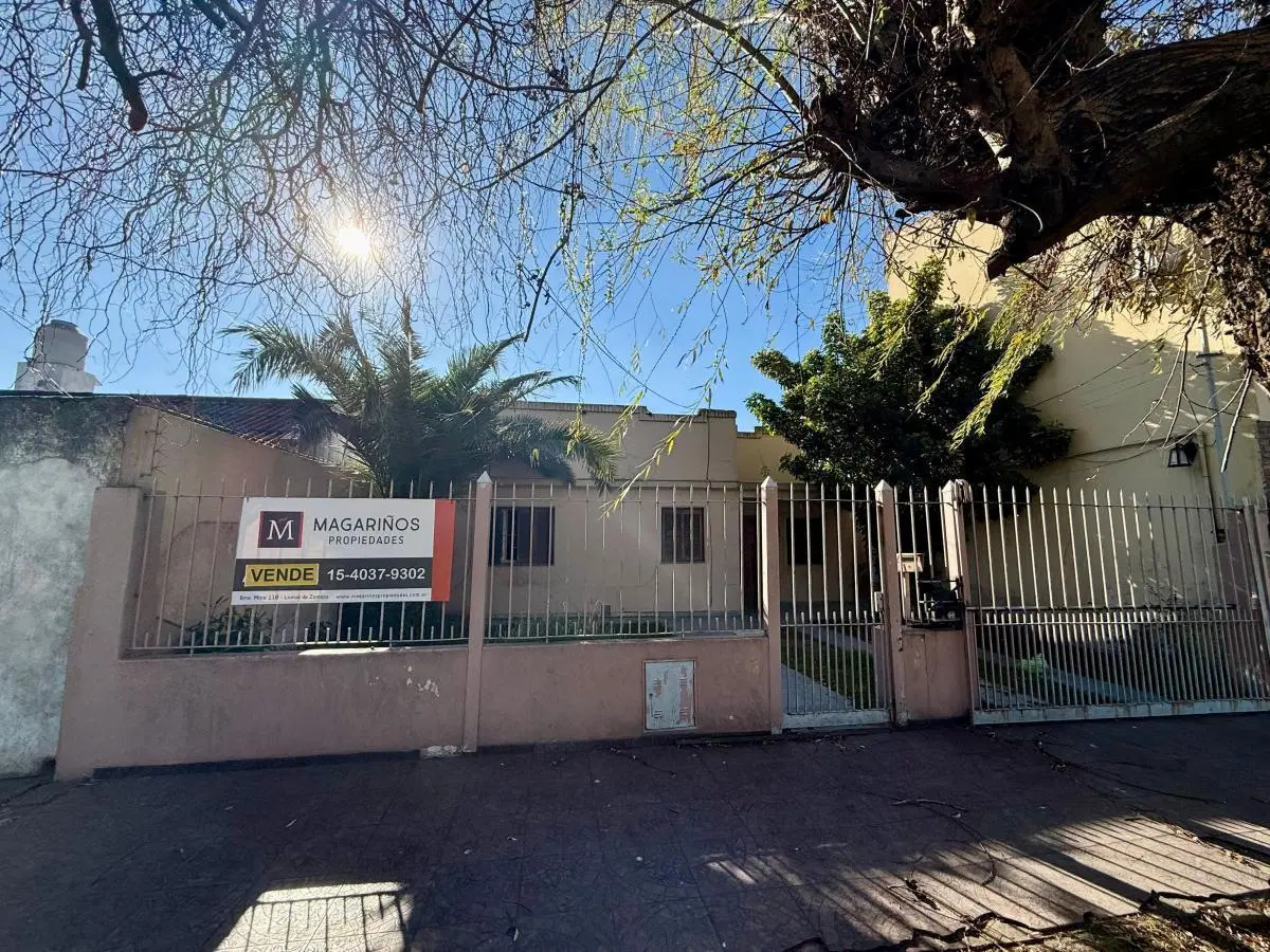 VENTA CASA C/JARDIN TEMPERLEY ESTE 2