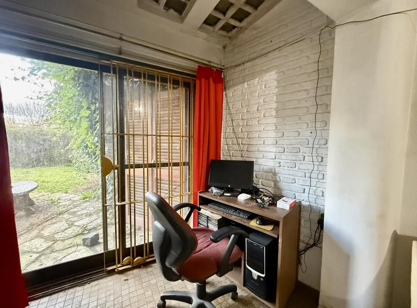 CASA 5 AMBIENTES CON JARDIN Y GARAJE TURDERA APTO CREDITO 5