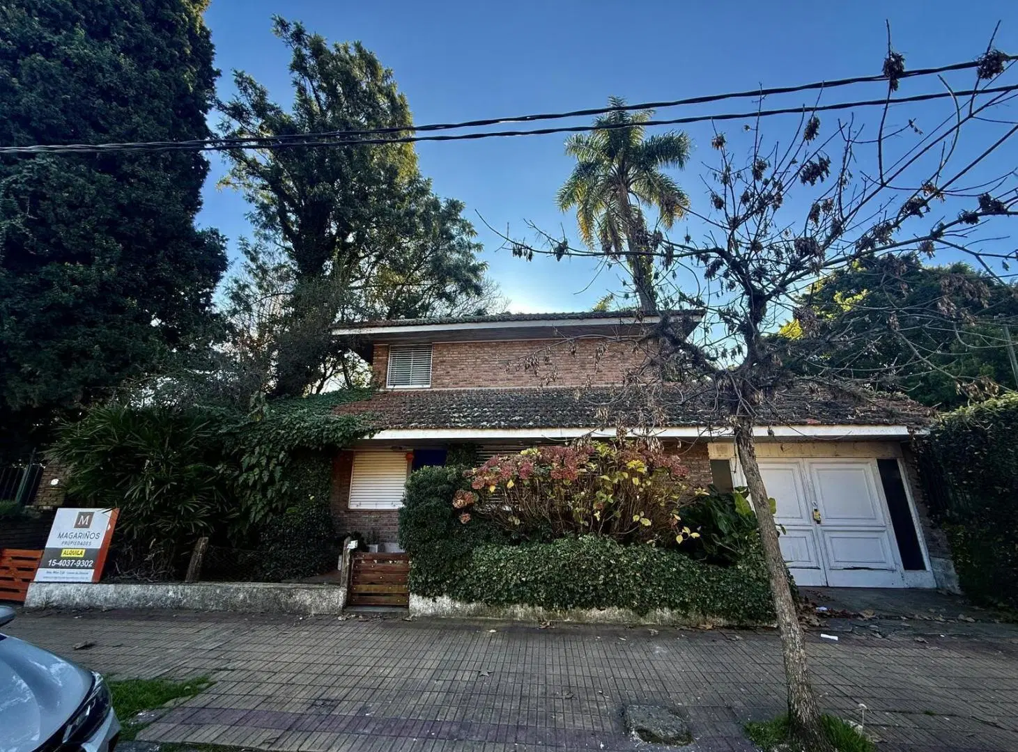 ALQUILER CASA 6 AMBIENTES CON JARDIN BARRIO INGLES TEMPERLEY 3