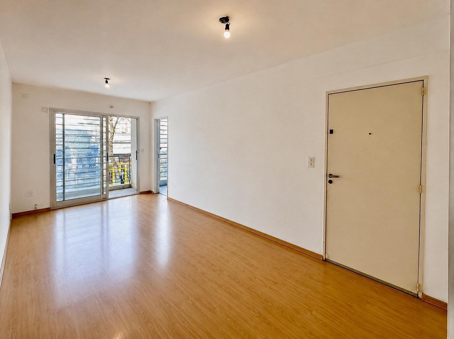 Foto de ALQUILER DEPARTAMENTO 2 AMBIENTES CON COCHERA LOMAS DE ZAMORA, imagen 1