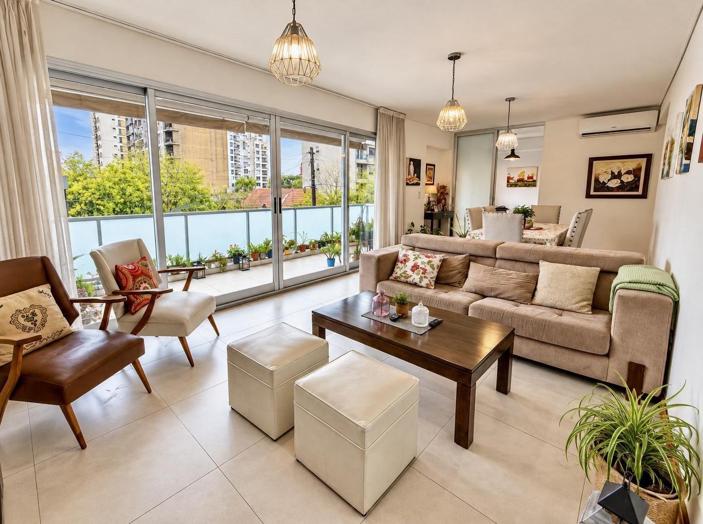 Foto de VENTA PISO DE CATEGORIA 4 AMBIENTES CON COCHERA LAS LOMITAS, imagen 1