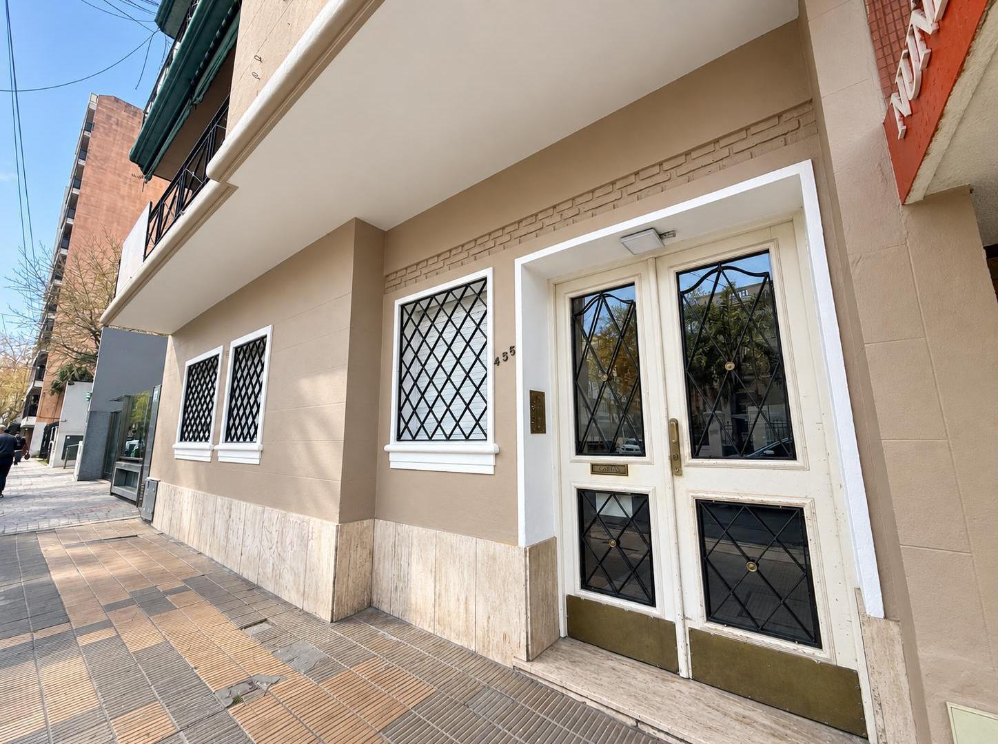 Foto de ALQUILER 3 AMBIENTES CON PATIO APTO PROFESIONAL IDEAL, imagen 1