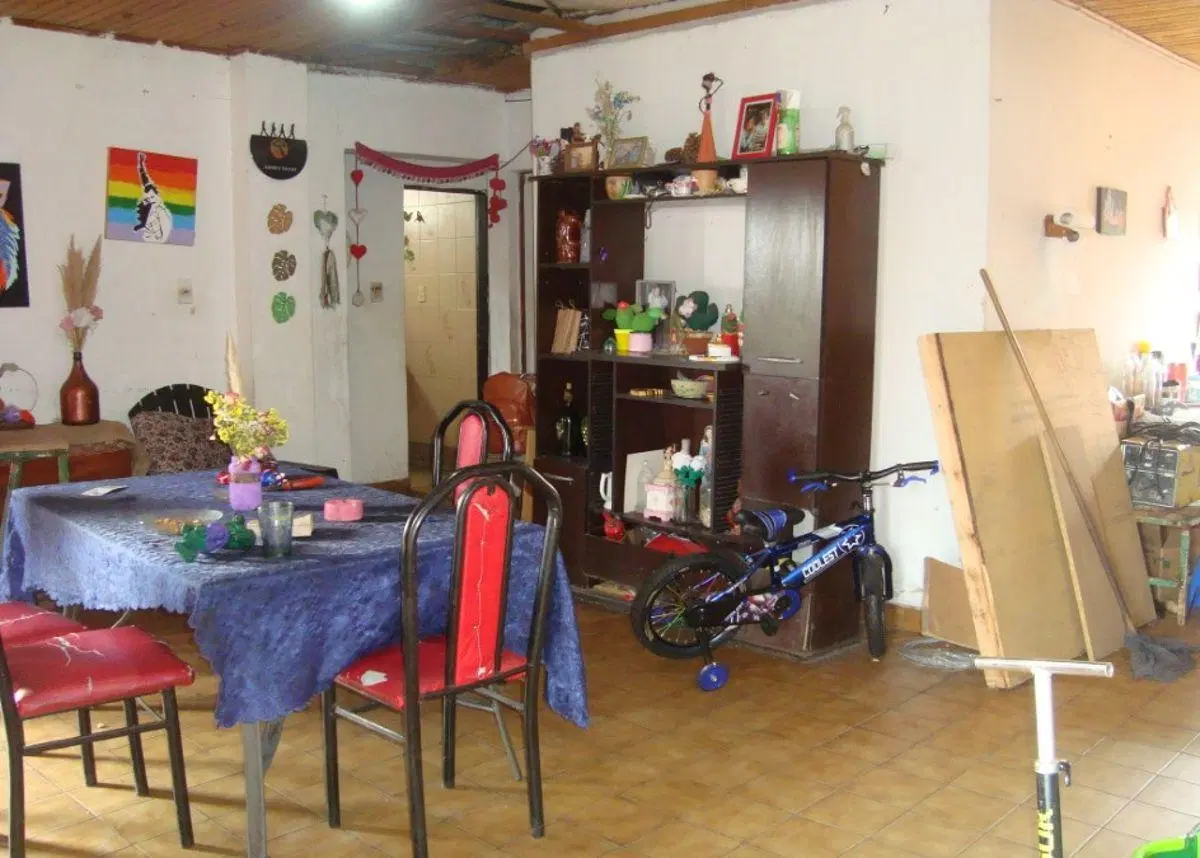CASA EN DOS UNIDADES CON 172 M² , 6 DORMITORIOS EN BARRIO SARMIENTO,TUCUMAN. 2