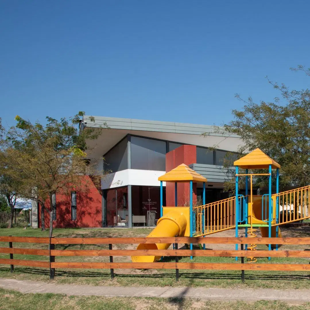 Venta Terreno en Valle Cercano 8