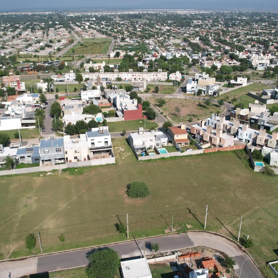 Venta Terreno en Valle Cercano 2
