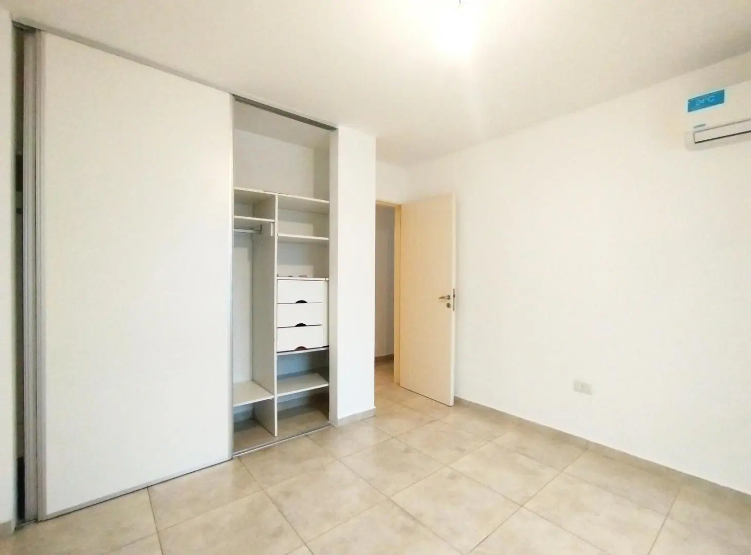 ALQUILER DEPARTAMENTO 1 DORMITORIO | Regam Pilay V – Colón 1420 | Piso 7 | con balcon 3