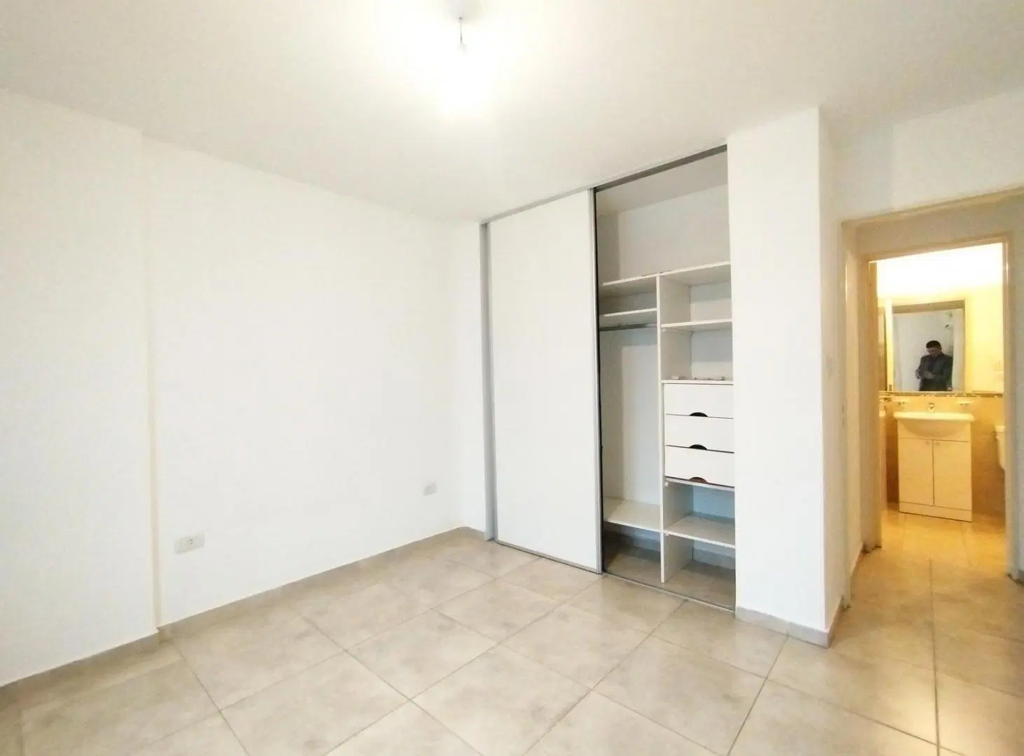 ALQUILER DEPARTAMENTO 1 DORMITORIO | Regam Pilay V – Colón 1420 | Piso 7 | con balcon 2
