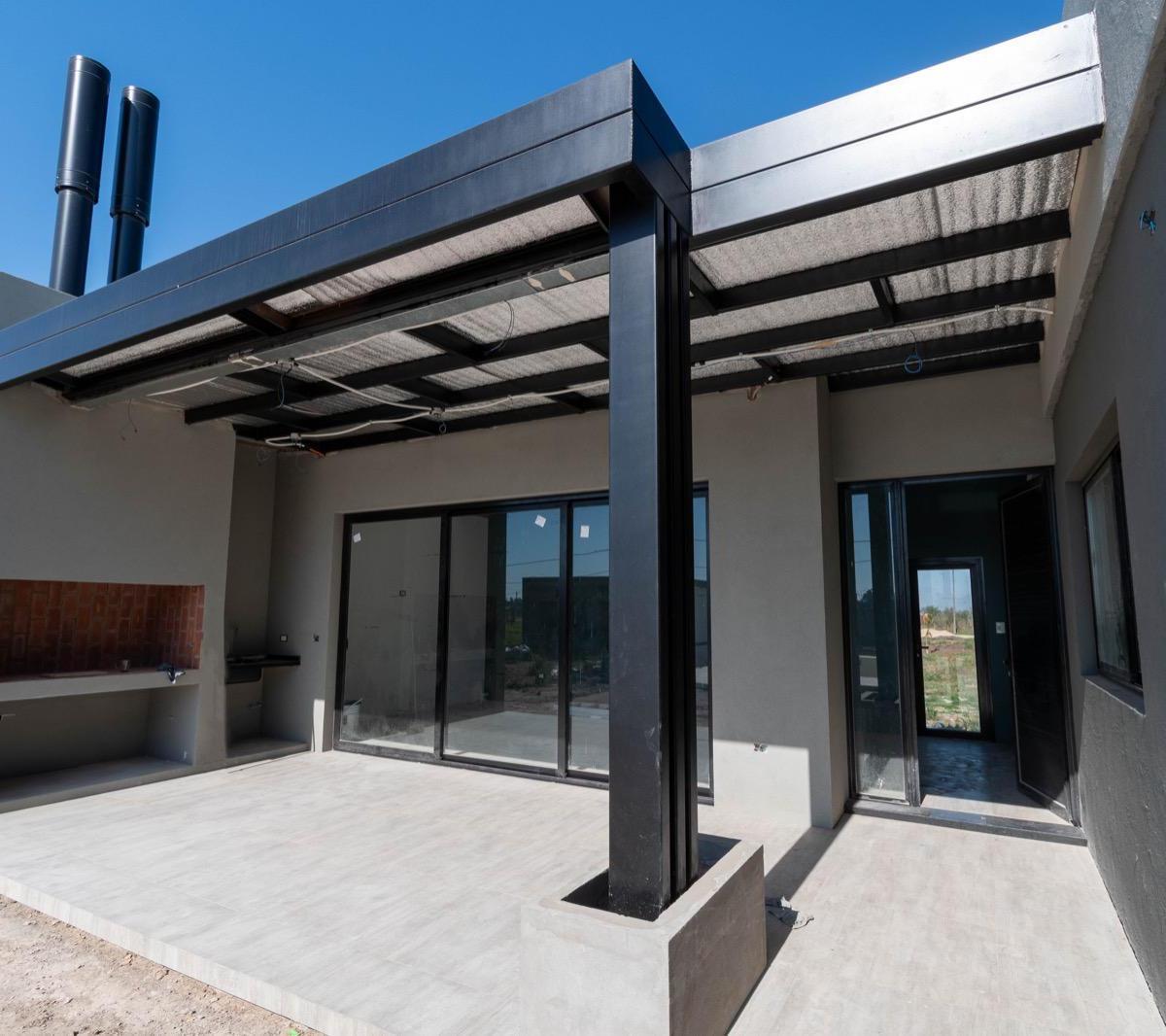 Casa en Venta 3 Dorm. Ibarlucea 5