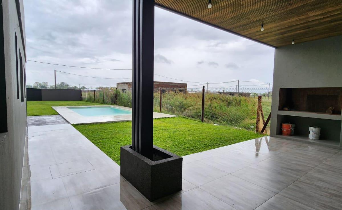 Casa en Venta 3 Dorm. Ibarlucea 4