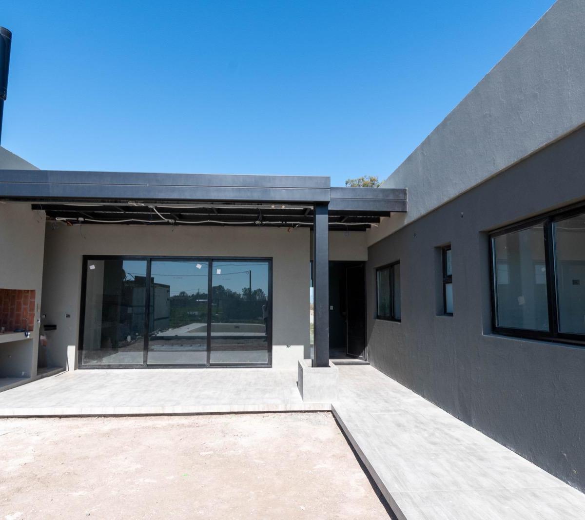 Casa en Venta 3 Dorm. Ibarlucea 3