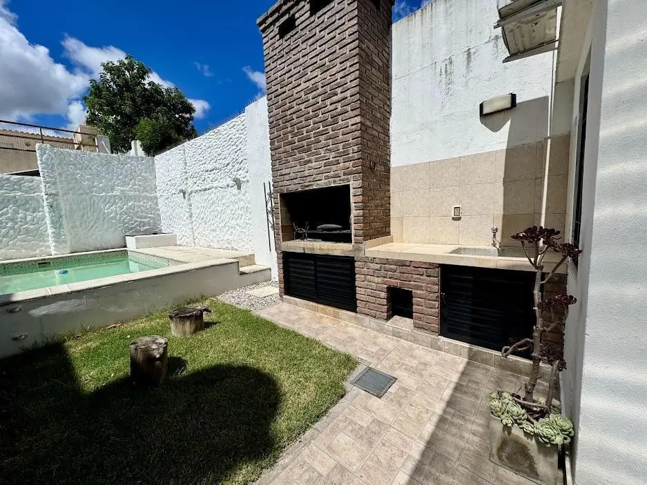 Casa en venta 3 dormitorios Arroyito 5