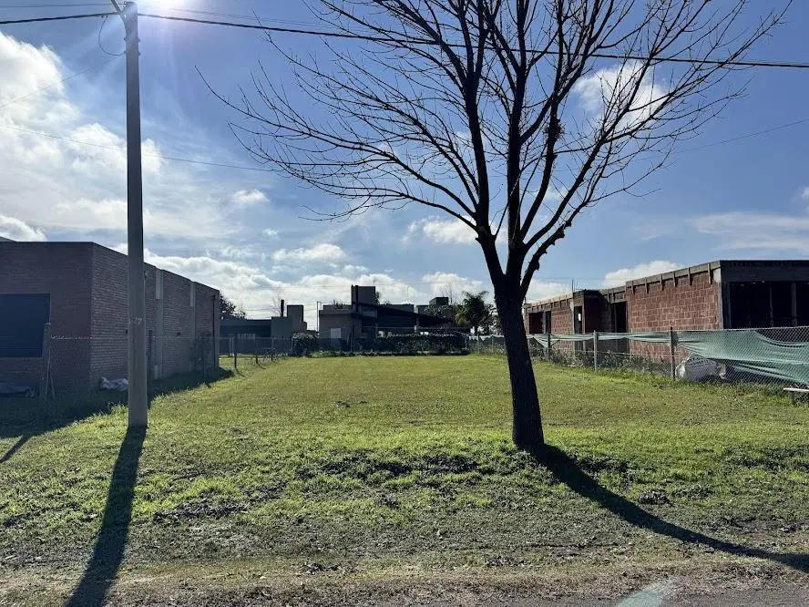 Terreno en venta en Las Casuarinas, Ibarlucea 2