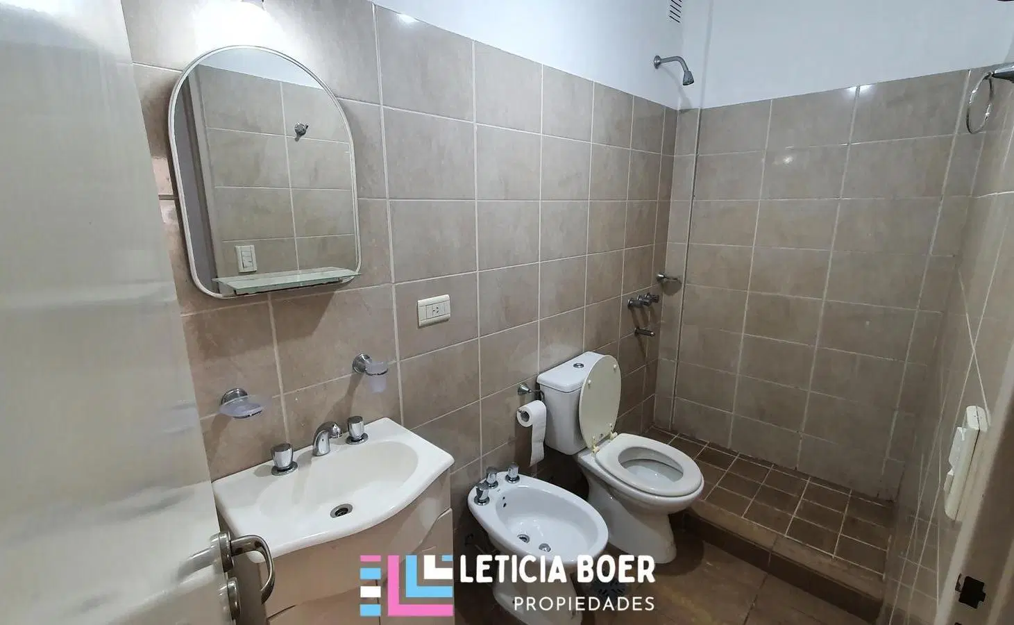 Departamento en Chilavert 5