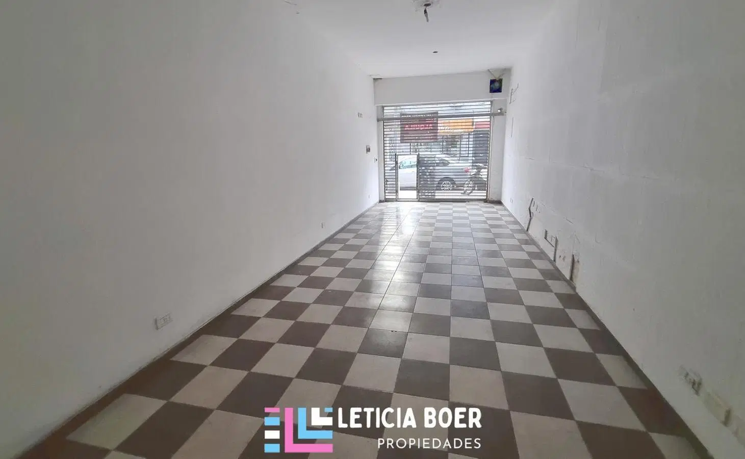 Local en Villa Ballester 4